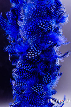 Boa en plumes de pintade - Ø 10-12 cm - bleu